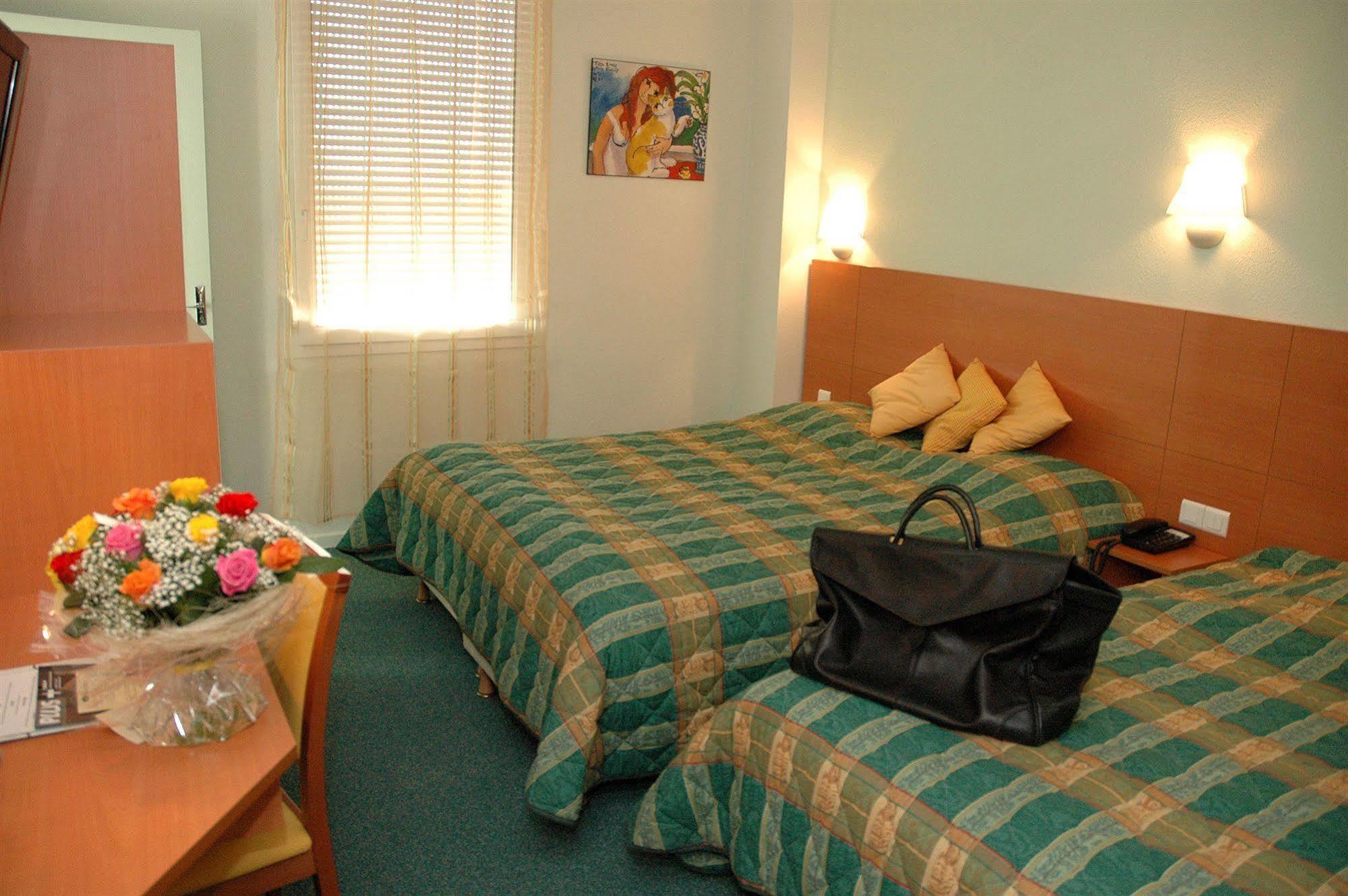 Cecil Gare Hotel 3*